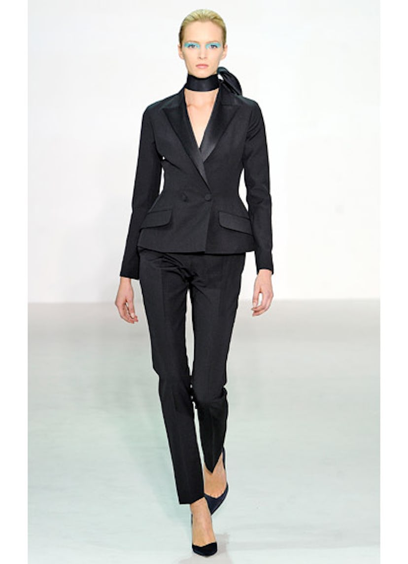 fass-dior-spring-2013-runway-01-v.jpg