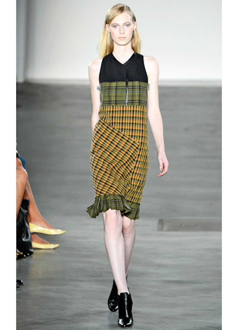 fass-derek-lam-spring-2013-runway-01-v.jpg