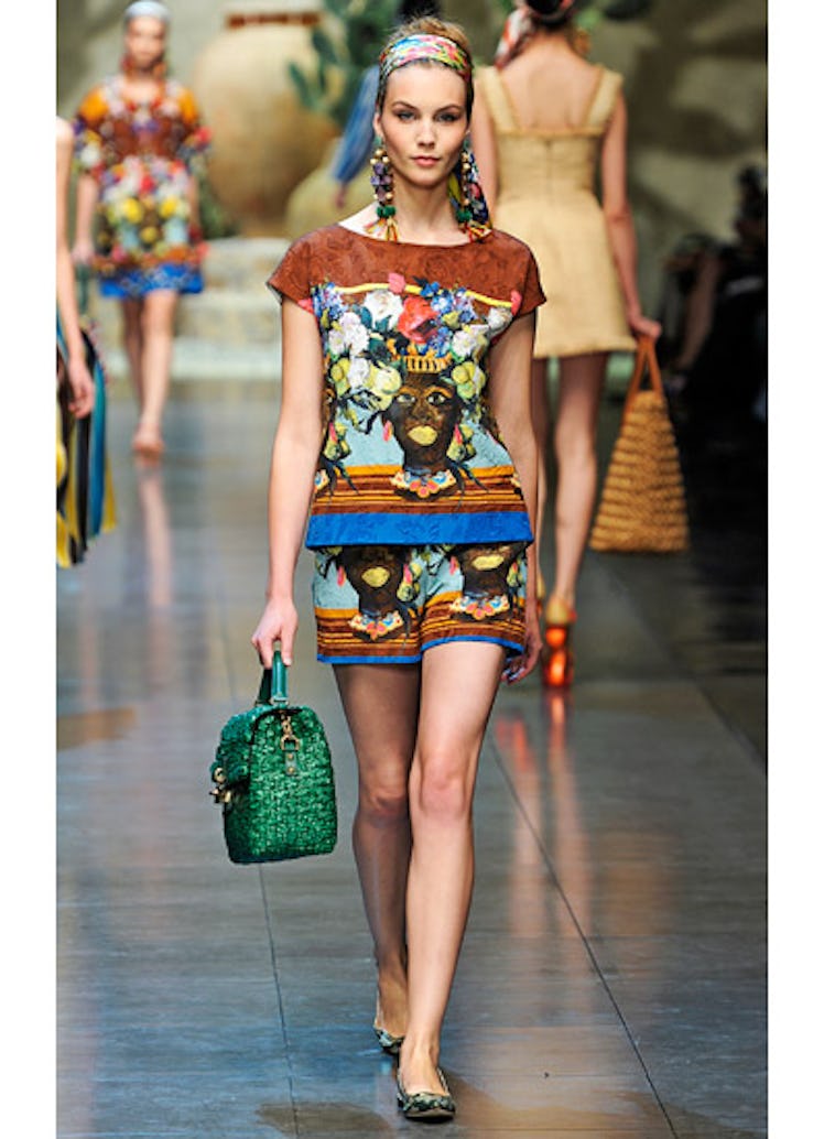 fass-dolce-gabbana-spring-2013-runway-37-v.jpg