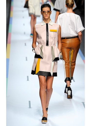 fass-fendi-spring-2013-runway-05-v.jpg