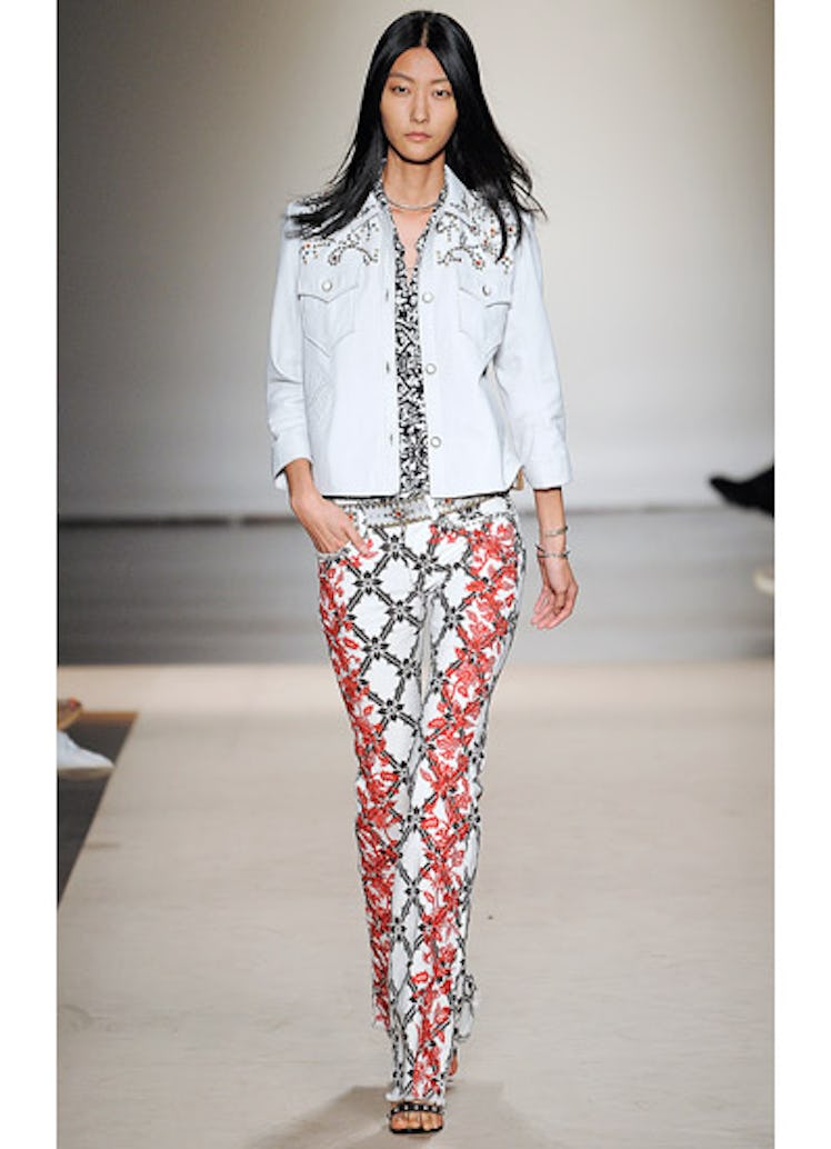 fass-isabel-marant-spring-2013-runway-15-v.jpg