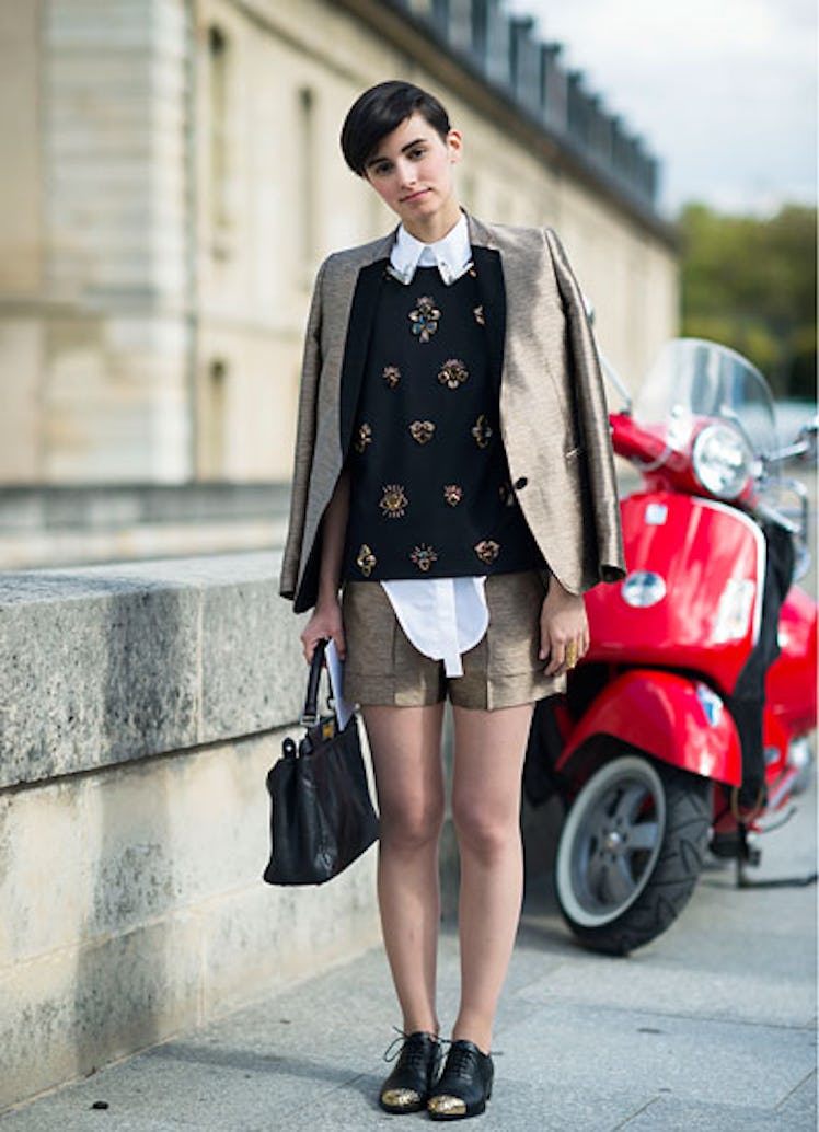 fass-pfw-street-style-day4-23-v.jpg