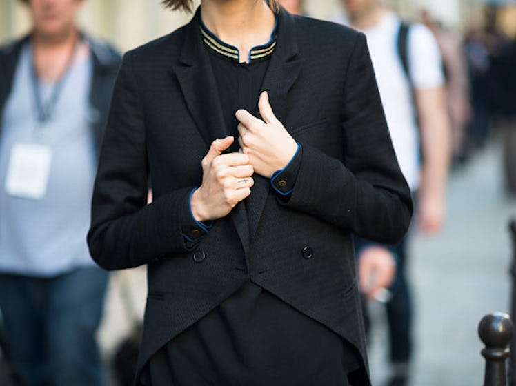 fass-pfw-street-style-day4-38-h.jpg