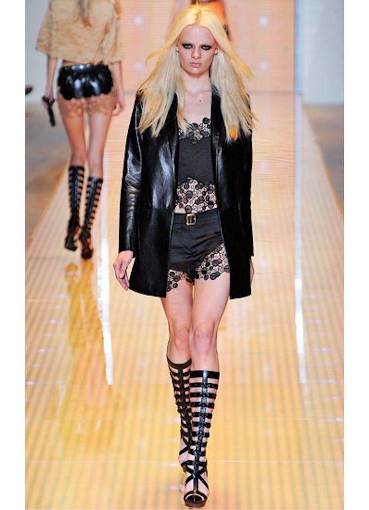 Versace Spring 2013 Runway: Versace Spring 2013