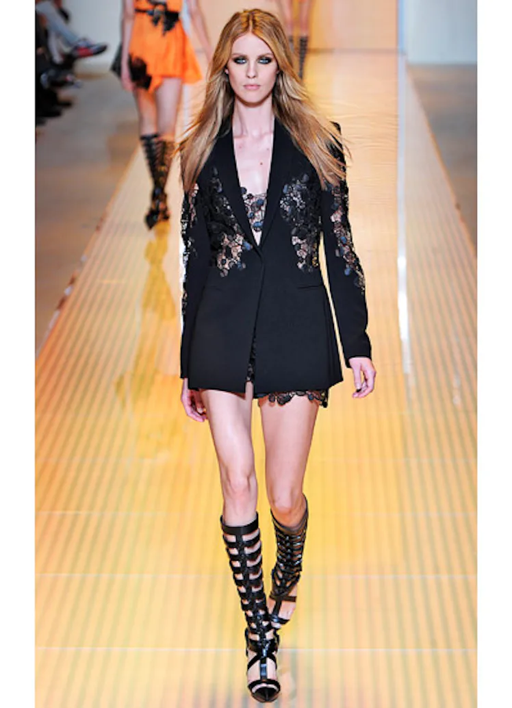 Versace Spring 2013 Runway: Versace Spring 2013