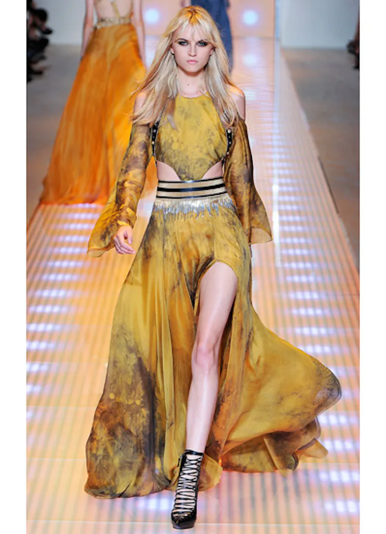 Versace Spring 2013 Runway: Versace Spring 2013