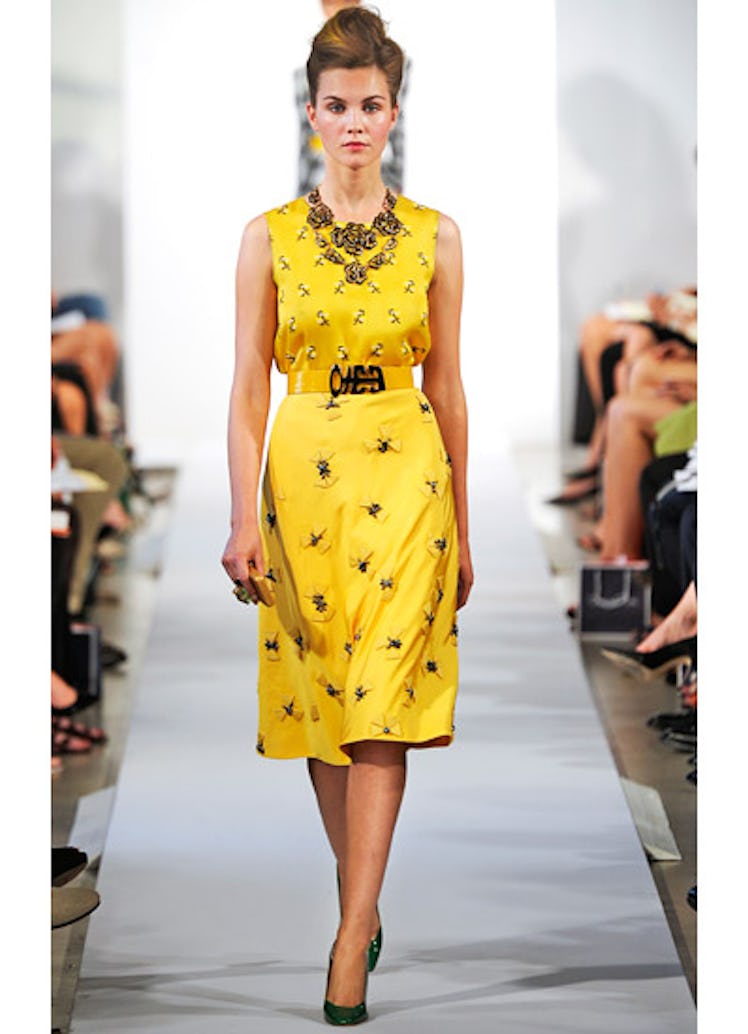 fass-oscar-de-la-renta-spring-2013-runway-16-v.jpg