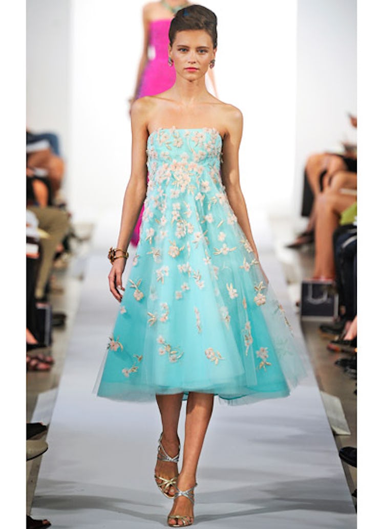 fass-oscar-de-la-renta-spring-2013-runway-54-v.jpg