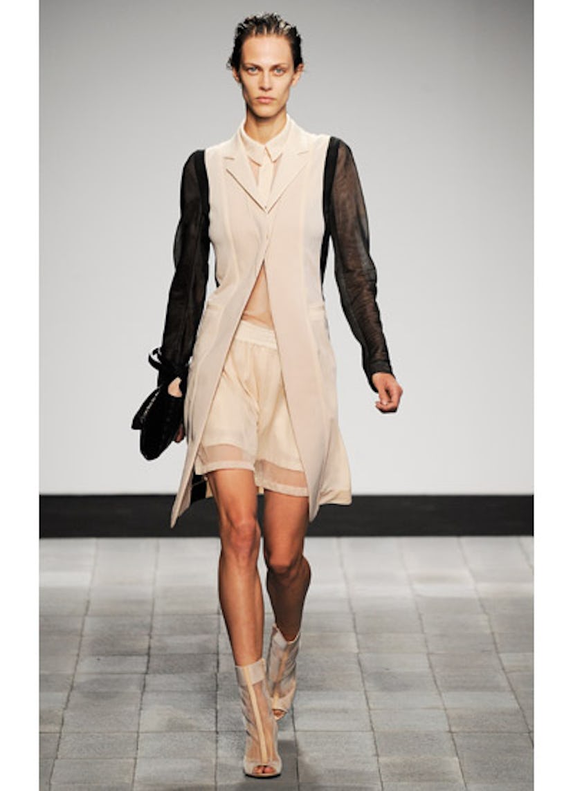 fass-reed-krakoff-spring-2013-runway-01-v.jpg