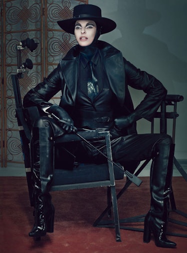 fass-linda-evangelista-steven-klein-superhero-13-l.jpg