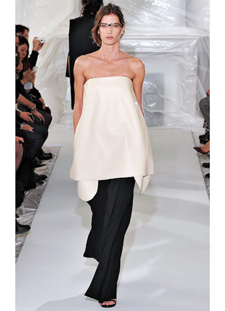 fass-martin-margiela-spring-2013-runway-22-v.jpg