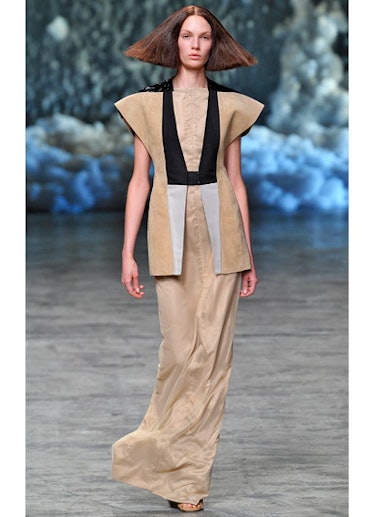 fass-rick-owens-spring-2013-runway-18-v.jpg