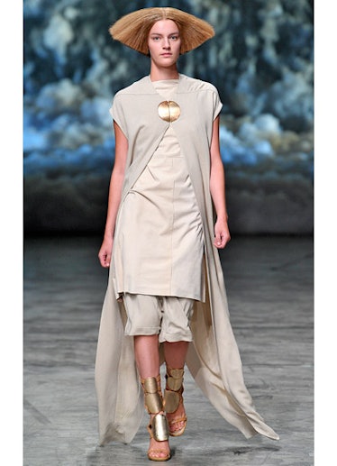 fass-rick-owens-spring-2013-runway-38-v.jpg