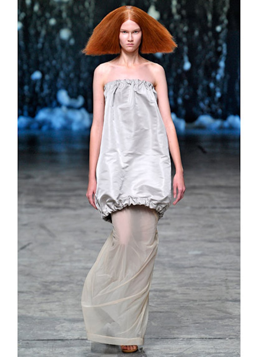 fass-rick-owens-spring-2013-runway-01-v.jpg