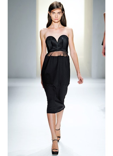 fass-calvin-klein-spring-2013-runway-32-v.jpg