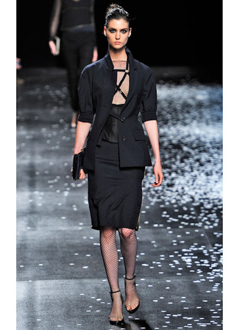 fass-nina-ricci-spring-2013-runway-01-v.jpg