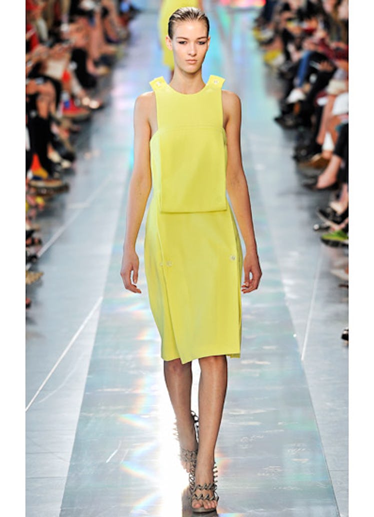 fass-christopher-kane-spring-2013-runway-15-v.jpg