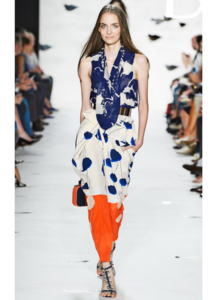 fass-dvf-spring-2013-runway-01-v.jpg