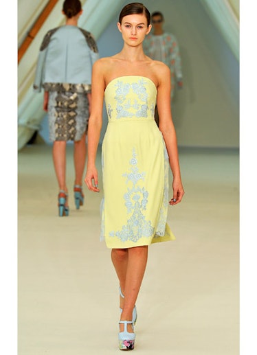 fass-erdem-spring-2013-runway-06-v.jpg