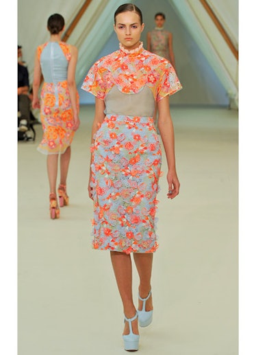 fass-erdem-spring-2013-runway-16-v.jpg