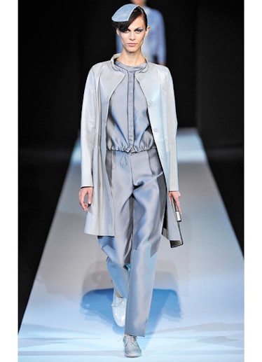 fass-giorgio-armani-spring-2013-runway-01-v.jpg