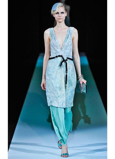 fass-giorgio-armani-spring-2013-runway-36-v.jpg