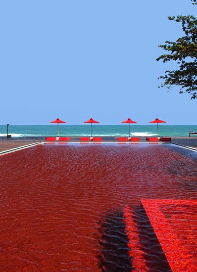 Second Splash: Kelly Klein Revisits the Pool