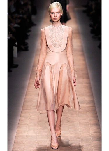 fass-valentino-spring-2013-runway-17-v.jpg