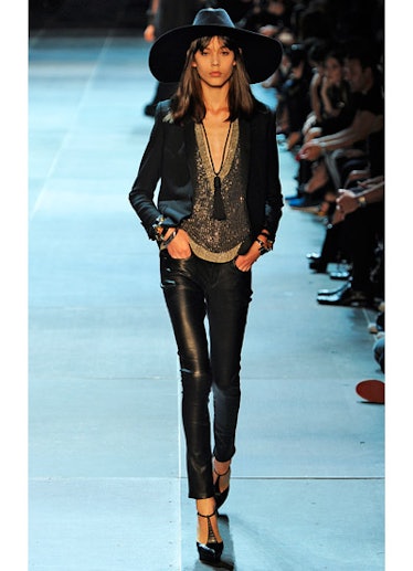 fass-saint-laurent-spring-2013-runway-05-v.jpg