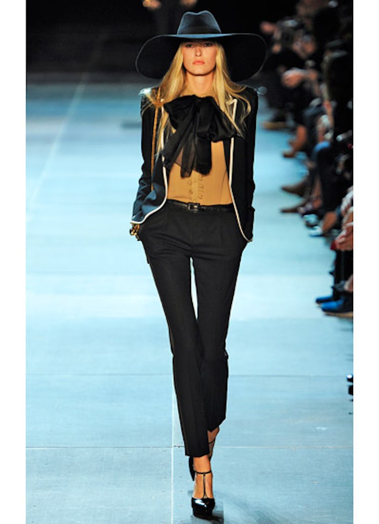 fass-saint-laurent-spring-2013-runway-08-v.jpg