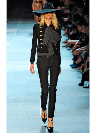 fass-saint-laurent-spring-2013-runway-19-v.jpg