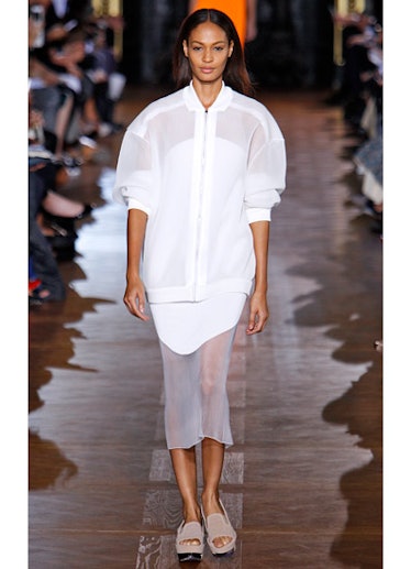 fass-stella-mccartney-spring-2013-runway-01-v.jpg