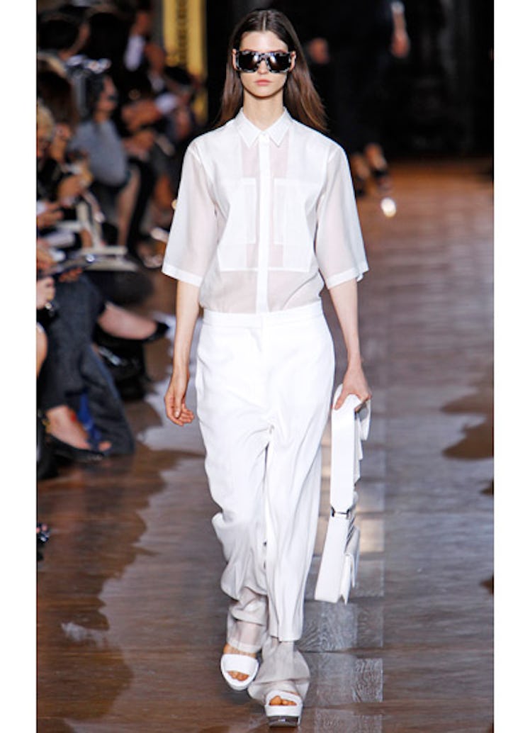 fass-stella-mccartney-spring-2013-runway-16-v.jpg