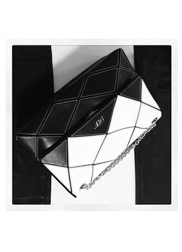 acss-black-and-white-accessories-02-v.jpg