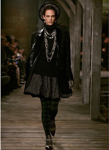 fass-chanel-pre-fall-2013-runway-56-v.jpg