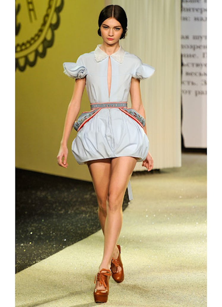 fass-ulyana-sergeenko-spring2013-runway-25_v.jpg