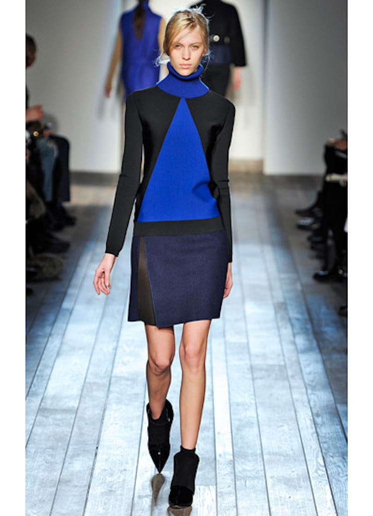 fass-victoria-beckham-fall-2013-runway-23-v.jpg