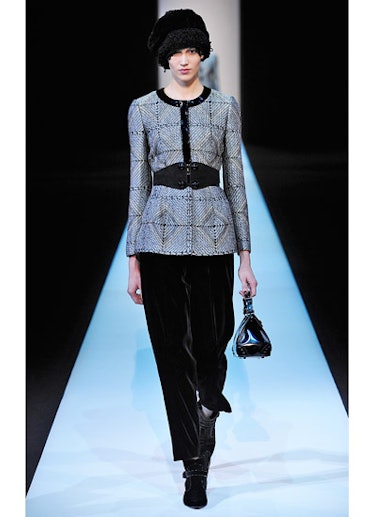 fass-armani-fall-2013-runway-02-v.jpg