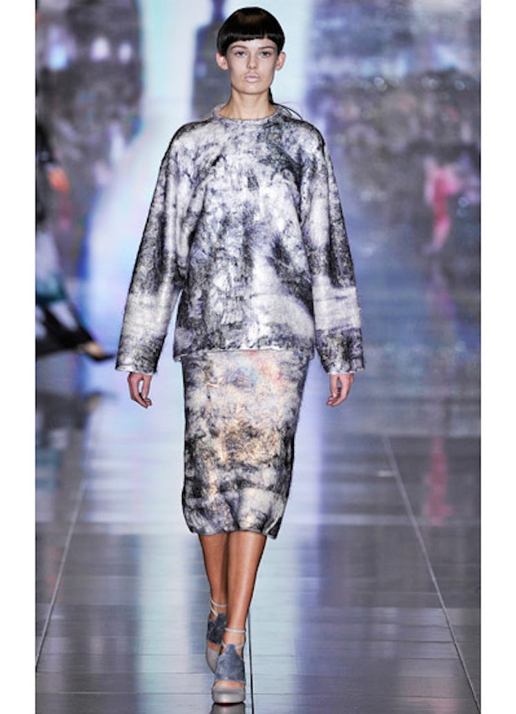 fass-mary-katrantzou-fall-2013-runway-15-v.jpg