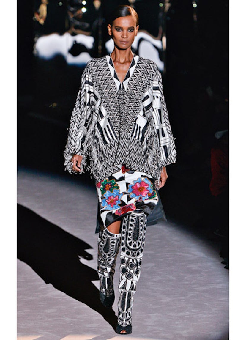 fass-tom-ford-fall-2013-runway-01-v.jpg