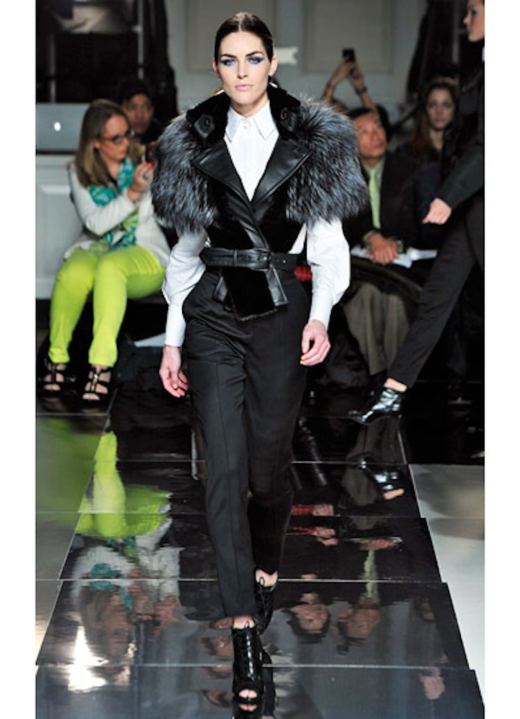 fass-jason-wu-fall-2013-runway-04-v.jpg