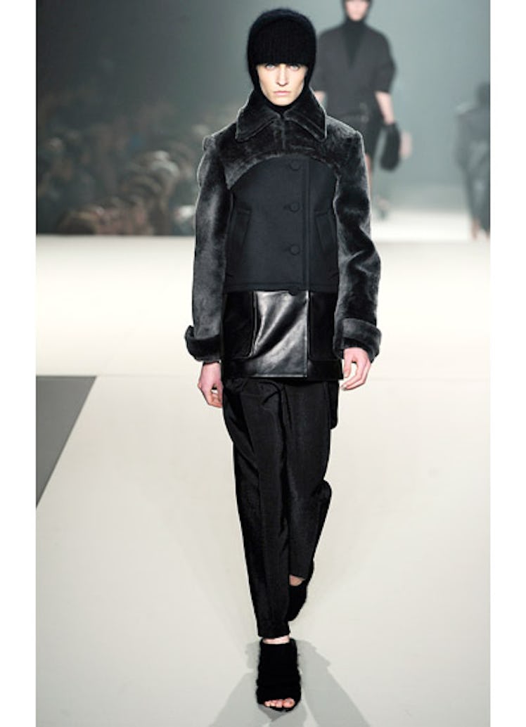 fass-alexander-wang-fall-2013-runway-12-v.jpg