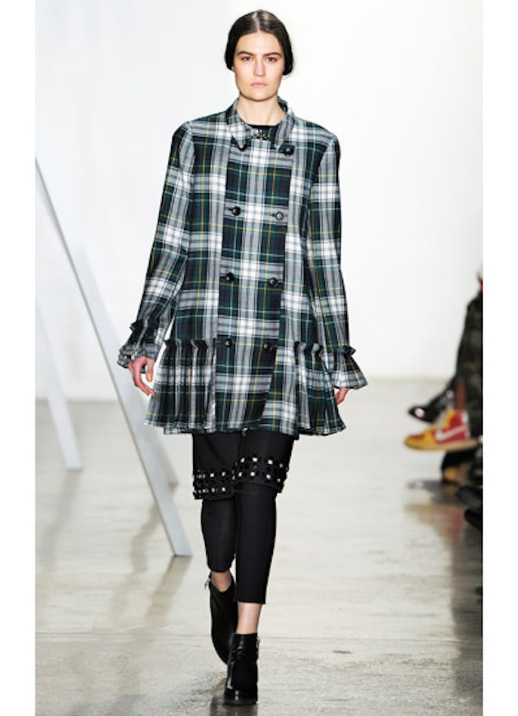 fass-suno-fall-2013-runway-29-v.jpg