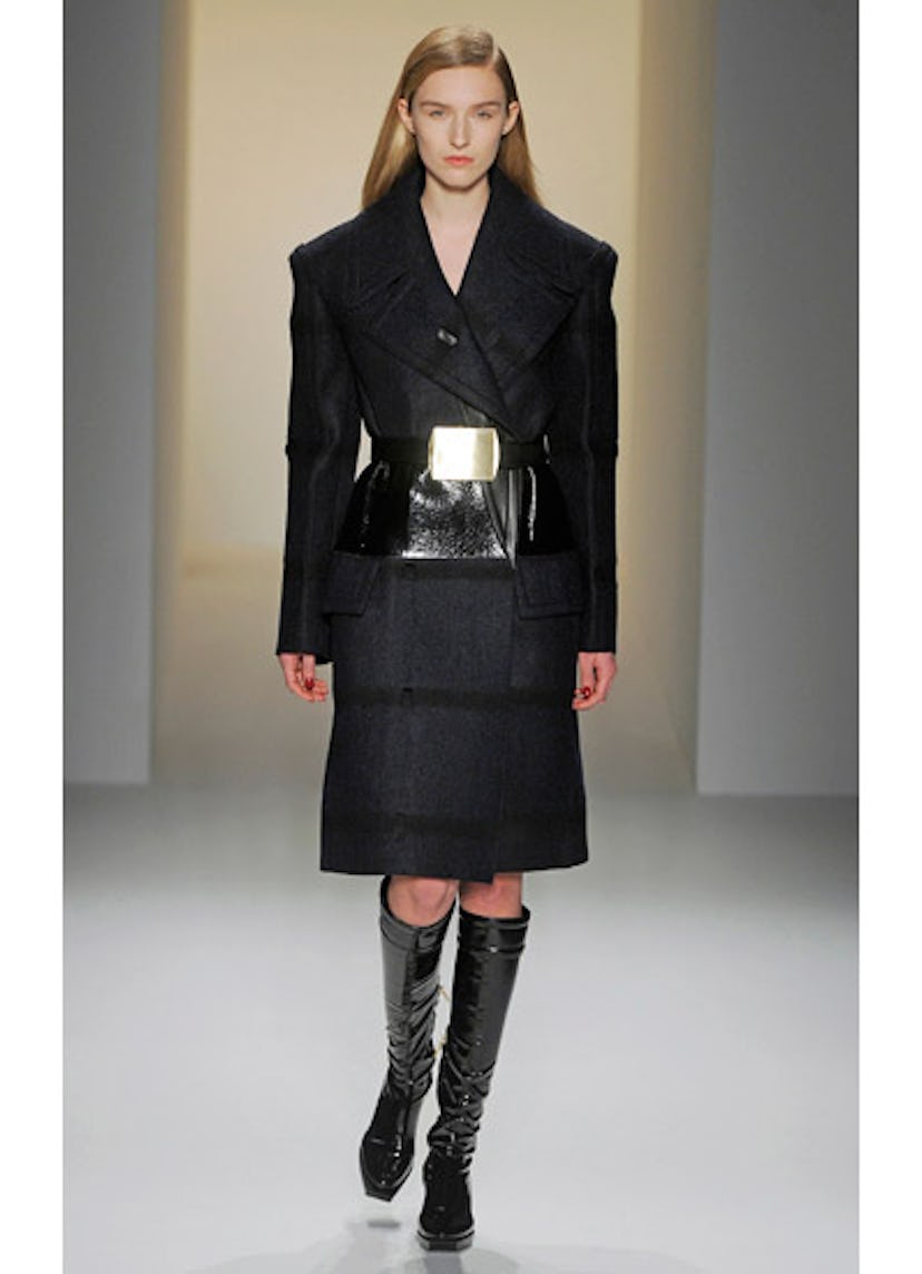 fass-calvin-klein-fall-2013-runway-01-v.jpg