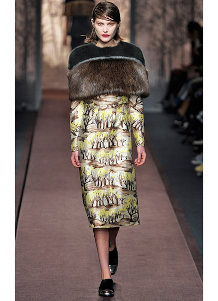 fass-marni-fall-2013-runway-39-v.jpg