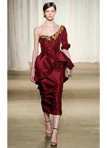 fass-marchesa-fall-2013-runway-03-v.jpg