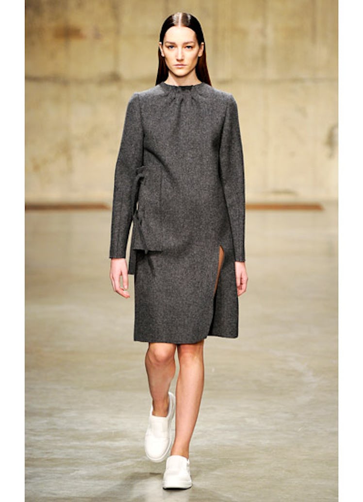 fass-jw-anderson-fall-2013-runway-02-v.jpg