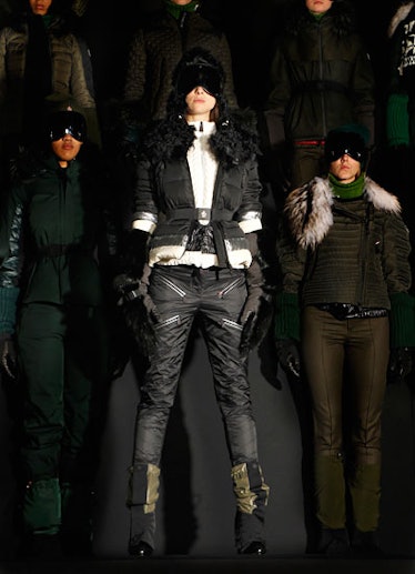 fass-moncler-grenoble-fall-2013-runway-38-v.jpg