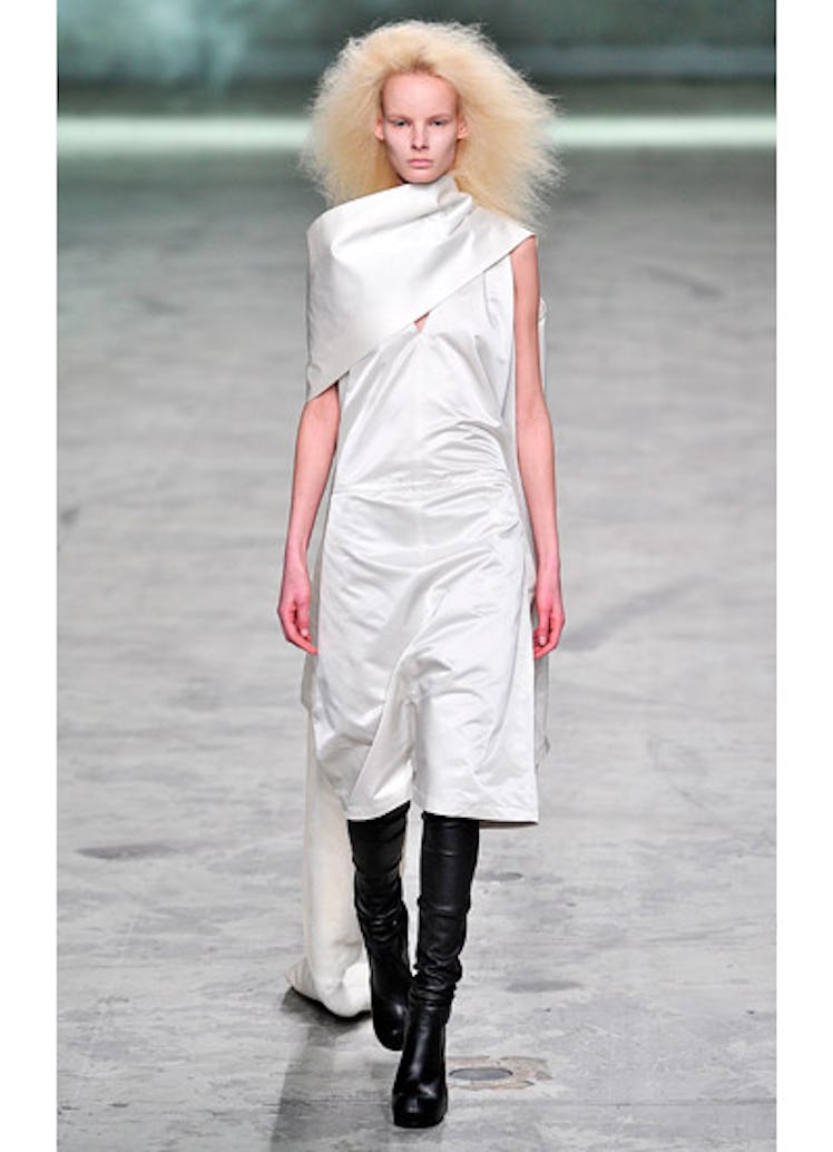 fass-rick-owens_fall-2013-runway-42-v.jpg