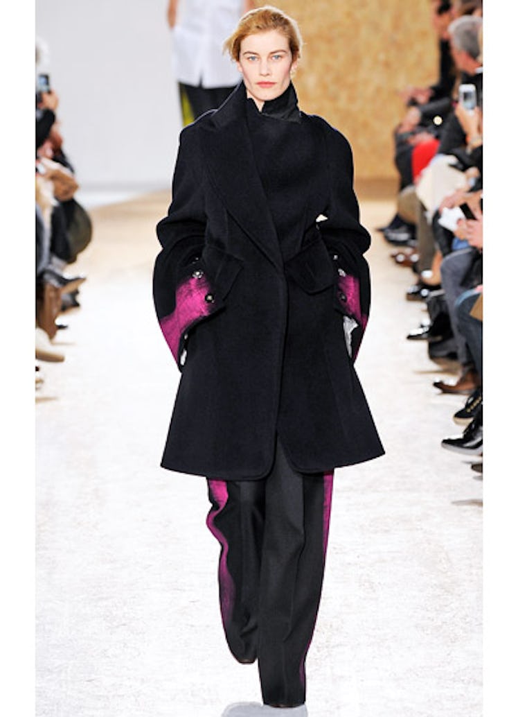 fass-margiela-fall-2013-runway-03-v.jpg